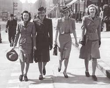 Fashion In 1940s' Style