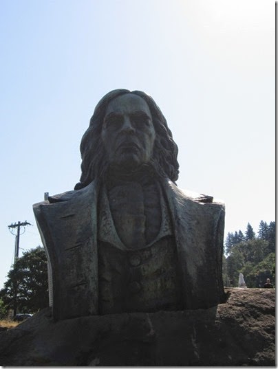 IMG_2735 Bust of John McLoughlin at Falls Vista Viewpoint in Oregon City, Oregon on August 19, 2006
