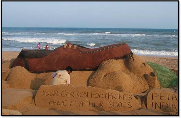 Statues of Lord Ganesha, Budha , Jesus and many more made up of Sand