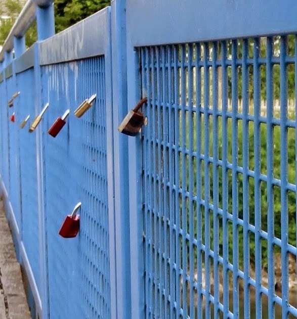 [DSC06207%2520%25281212x1300%2529%2520-%2520Copy%255B4%255D.jpg]