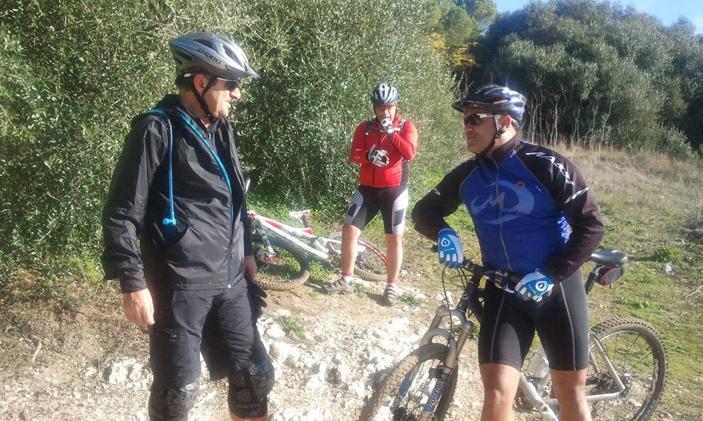 [2011-11-26%252010.00.58%255B6%255D.jpg]