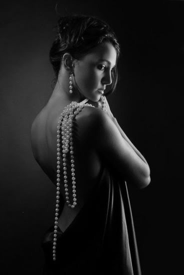 [-lady-pearls-sensual_large%255B6%255D.jpg]