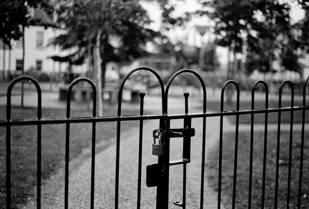 [Locked-Out-2---Film%255B3%255D.jpg]