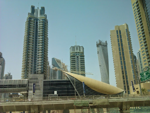 DXB04.jpg