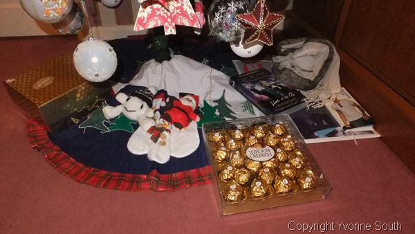 [AtoZChristmas20115.jpg]
