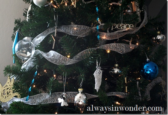 Christmas_tree_decorations (9) Christmas_tree_decorations (9)