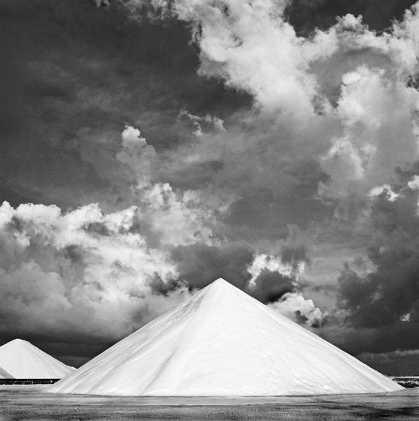 [Salt-Mound-Bonaire1.jpg]