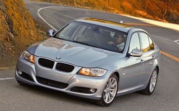 2011-BMW-328i-Sedan-front-three-quarter-623x389
