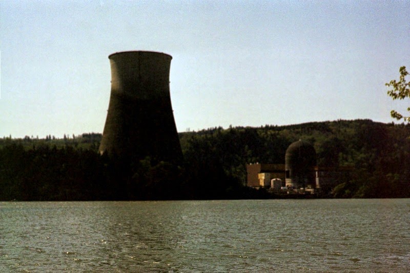 [FH000011-Trojan-Nuclear-Power-Plant-%255B2%255D.jpg]