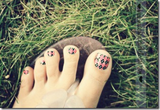 cute toes 1