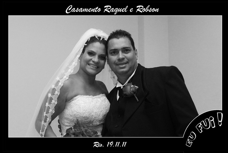 Fotos de Raquel e Robson - 19.11.11. Foto numero 02 da Social Click Fotografia Digital, do Rio de Janeiro, RJ, que faz fotos divertidas, fotos malucas, fotos com fantasias, fotos na hora, fotografia maluca, fotografia divertida com molduras personalizadas. foto digital brinde album de assinatura ao vivo divertida expressa social click fotos divertidas malucas maluca animadas animado com fotografia casamento rio janeiro fotógrafo no eventos