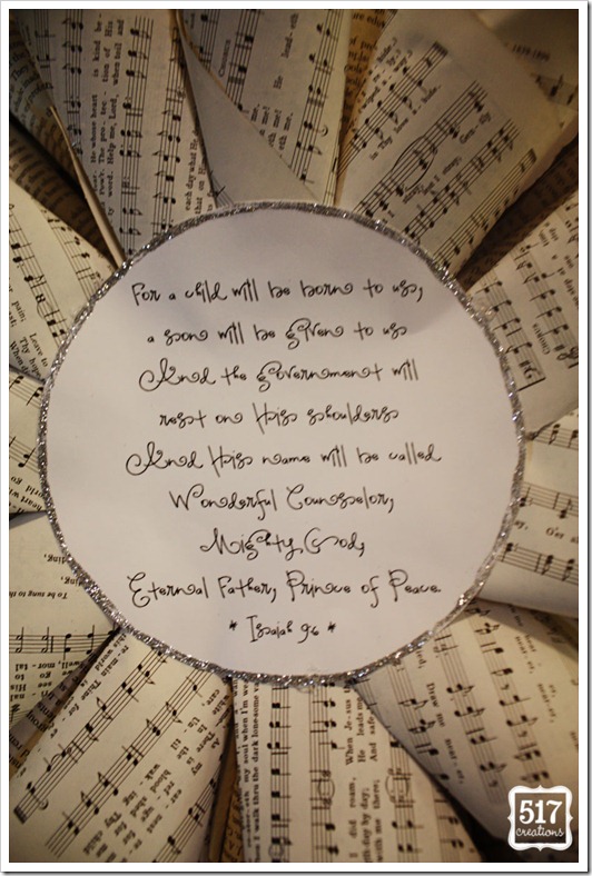 sheet_music_wreath_center