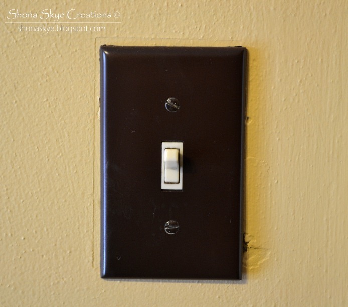 [Shona%2520Skye%2520Creations%2520-%2520Bakelite%2520Switch%2520Covers%25202013-01-09%2520002%255B4%255D.jpg]