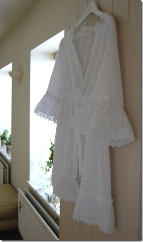 LOTTES BOUDOIR WRAP1 LOTTES BOUDOIR WRAP1