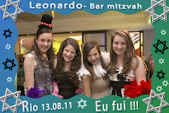 Fotos do evento Leonardo - 13.08.11. Foto numero 18 da Social Click Fotografia Digital, do Rio de Janeiro, RJ, que faz fotos divertidas, fotos malucas, fotos com fantasias, fotos na hora, fotografia maluca, fotografia divertida com molduras personalizadas. fotos divertidas malucas foto maluca animadas animado rj rio de janeiro divertida fantasia animada fotografias casamento cidade www fotografos