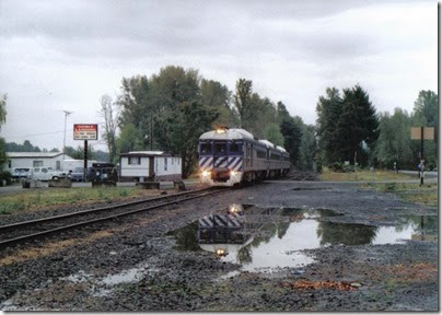 Lewis & Clark Explorer at Goble, Oregon on October 1, 2005