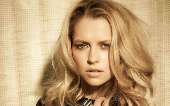 Teresa Palmer Gets A Role In The POINT BREAK Remake