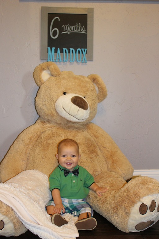 [6%2520month%2520photo%255B5%255D.jpg]