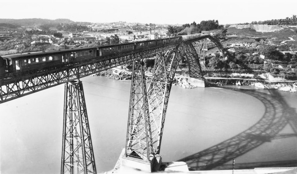 [Ponte-Maria-Pia.217.jpg]