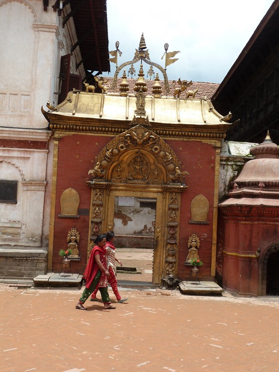 [Nepal-Kathmandu-Bhaktapur-July-2012-%255B4%255D.jpg]