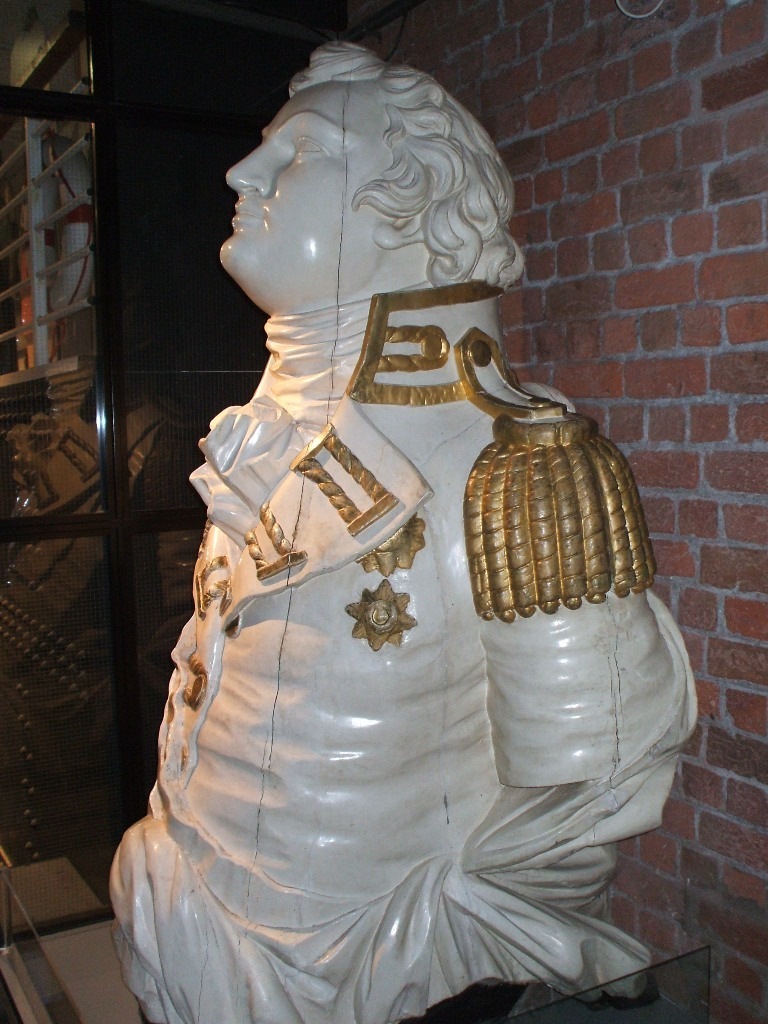 [Figurehead%2520from%2520HMS%2520Hastings%2520%255B4%255D.jpg]