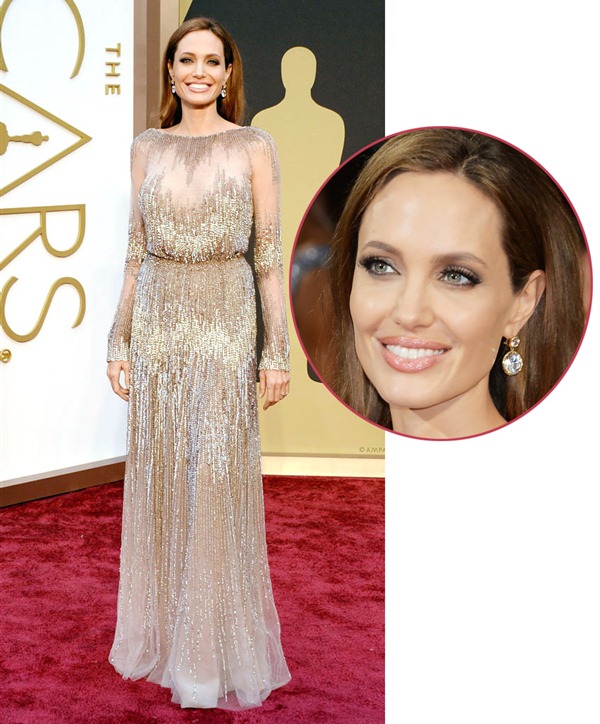 Angelina Jolie's 42 carat flawless diamond earrings Angelina Jolie's 42 carat flawless diamond earrings