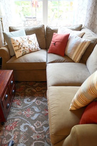 [sofa%255B3%255D.jpg]
