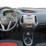2011 Hyundai i20 001.jpg