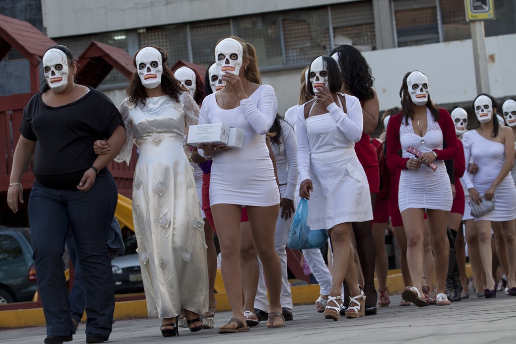 [Sexoservidoras-1%255B3%255D.jpg]