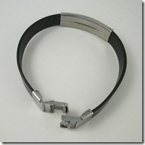 clasp open clasp open