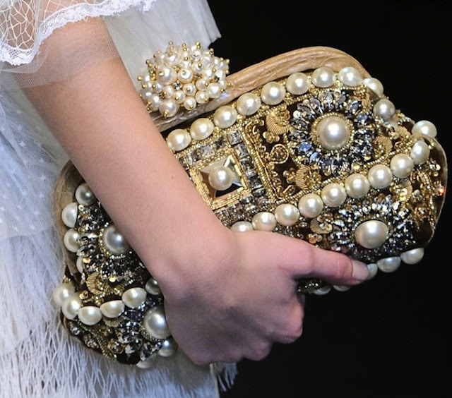 [dolce%252Bgabbana_fall2012%252Bcloseup-11%255B5%255D.jpg]