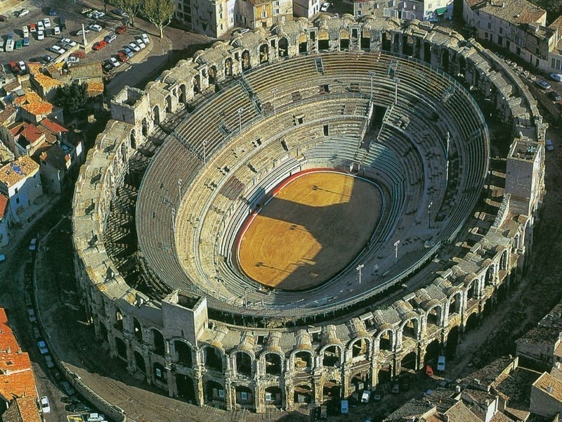 arles-amphitheatre-1