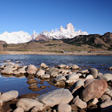 – Vista de los cerros Torre y Fitz Roy<br />
El Chaltén - Parque Nacional Los Glaciares<br />
Patagonia Argentina – Vista de los cerros Torre y Fitz Roy<br />
El Chaltén - Parque Nacional Los Glaciares<br />
Patagonia Argentina