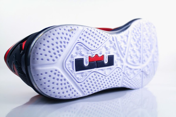 Nike LeBron 11 8220Independance Day8221 Gets a New Release Date