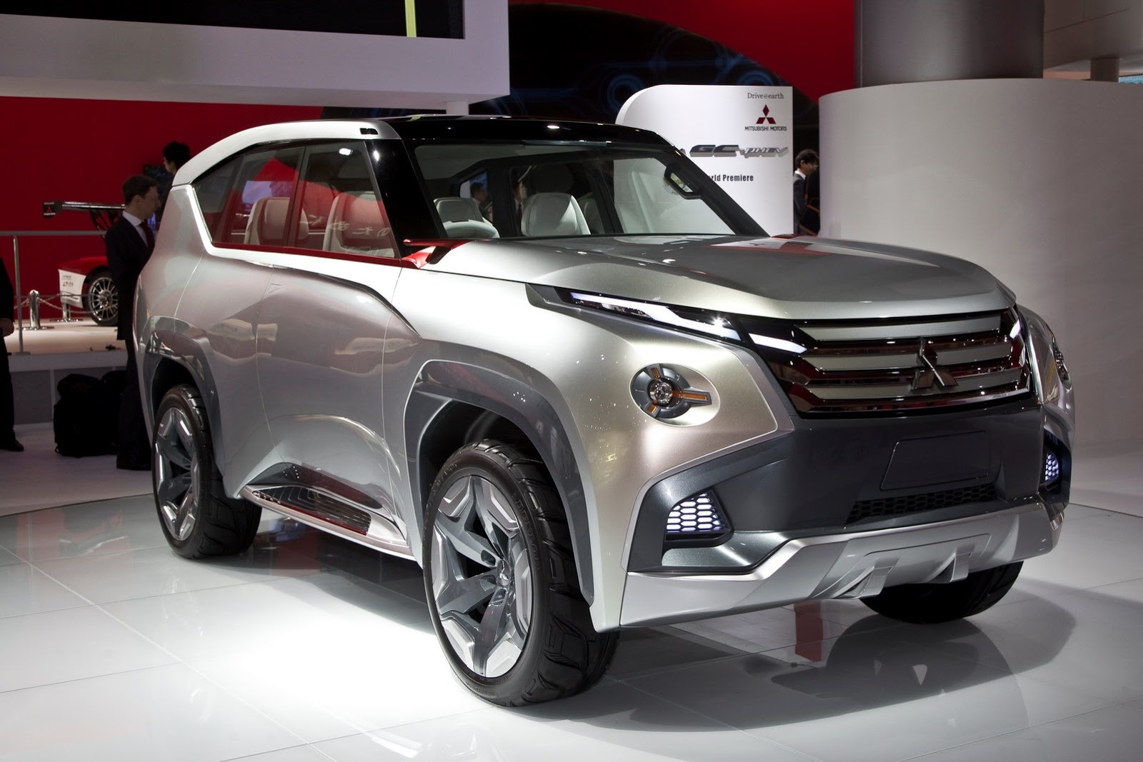 [Mitsubishi_Concept_GC-PHEV_2%255B2%255D.jpg]