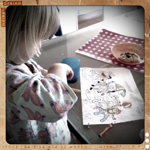 [1.%2520colouring%2520at%2520breakfast%255B3%255D.jpg]