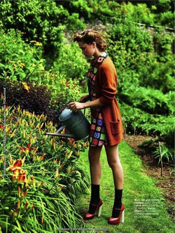 sep11-glamour uk-Dress up and think of England (5)