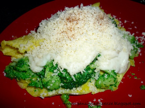 Omelette Broccoli e Salsa al Parmigiano 2