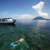 Snorkeling in Bunaken Coral Reef Snorkeling in Bunaken