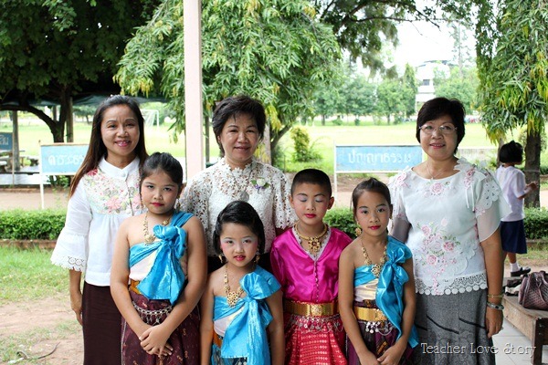 [TeacherLoveStory00313.jpg]