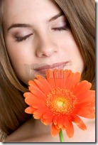 chica con flor (3) chica con flor (3)