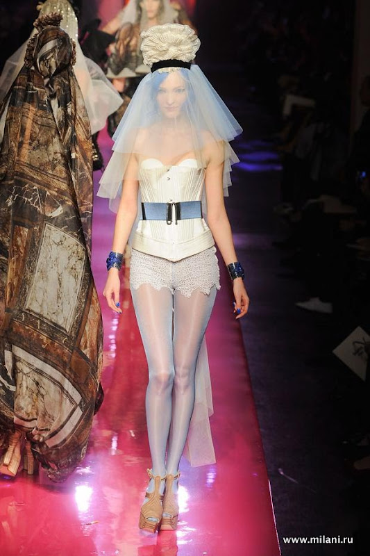 jean-paul-gaultier-haute-couture-spring-2012-pfw164.jpg