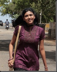 Oviya New Cute Pics