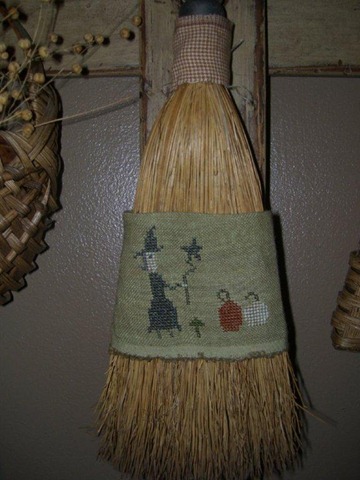 [witch%2520broom%255B3%255D.jpg]