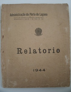 Relatório que descreve a história e o funcionamento do Porto de Laguna. Relatório que descreve a história e o funcionamento do Porto de Laguna.