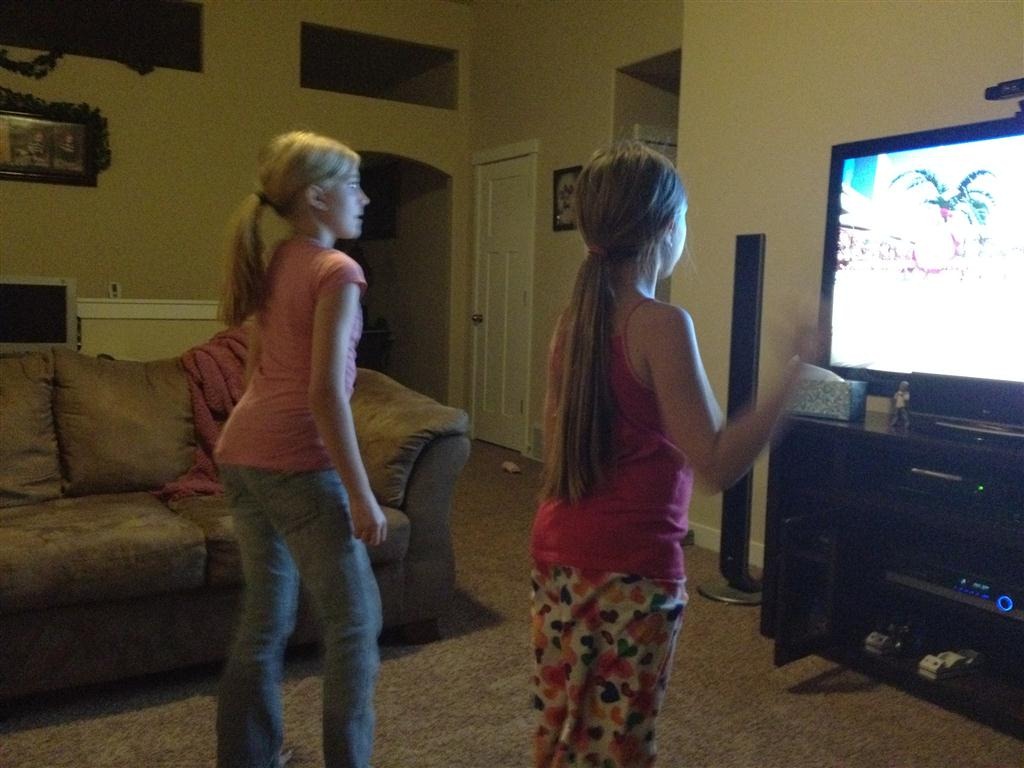 [New%2520Years%2520Eve%2520%25283%2529%2520%2528Medium%2529%255B4%255D.jpg]