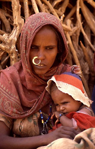[sudan18mv%2520donna%2520bimbo%255B2%255D.jpg]