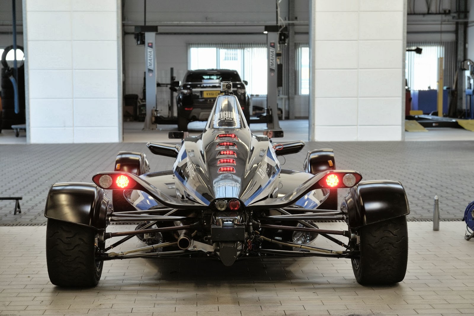 [Formula-Ford-Autocar-10%255B2%255D.jpg]