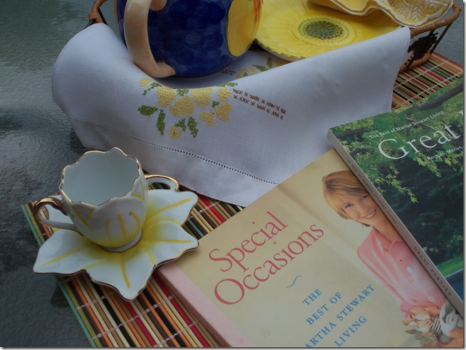 yellow teacup 018