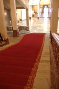 They even have a red carpet!
